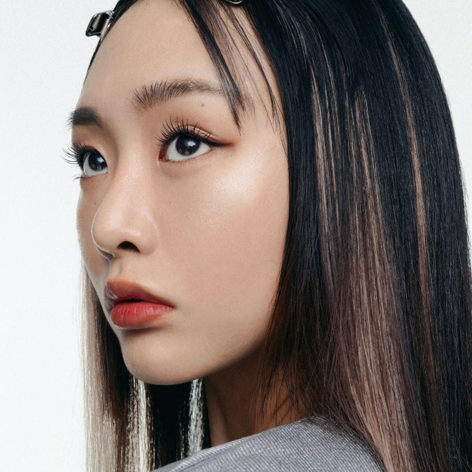 Oddtype Unveiled Skin Highlighter.