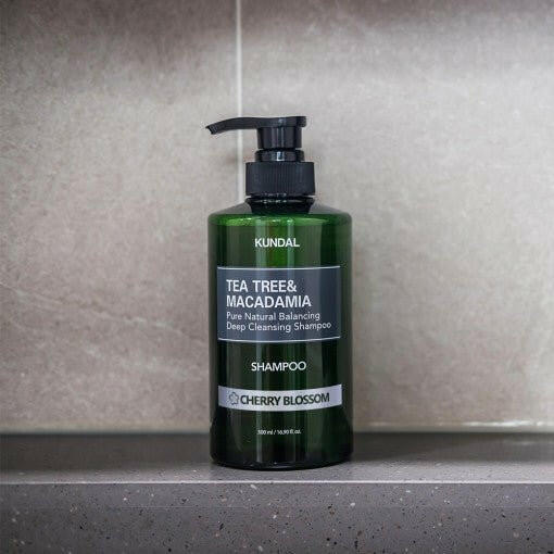 KUNDAL Tea Tree & Macadamia Deep Cleansing Shampoo 1058ml #CHERRY BLOSSOM.