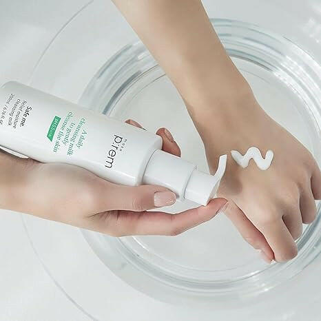 make p:rem Safe Me. Relief Moisture Cleansing Milk 200ml.