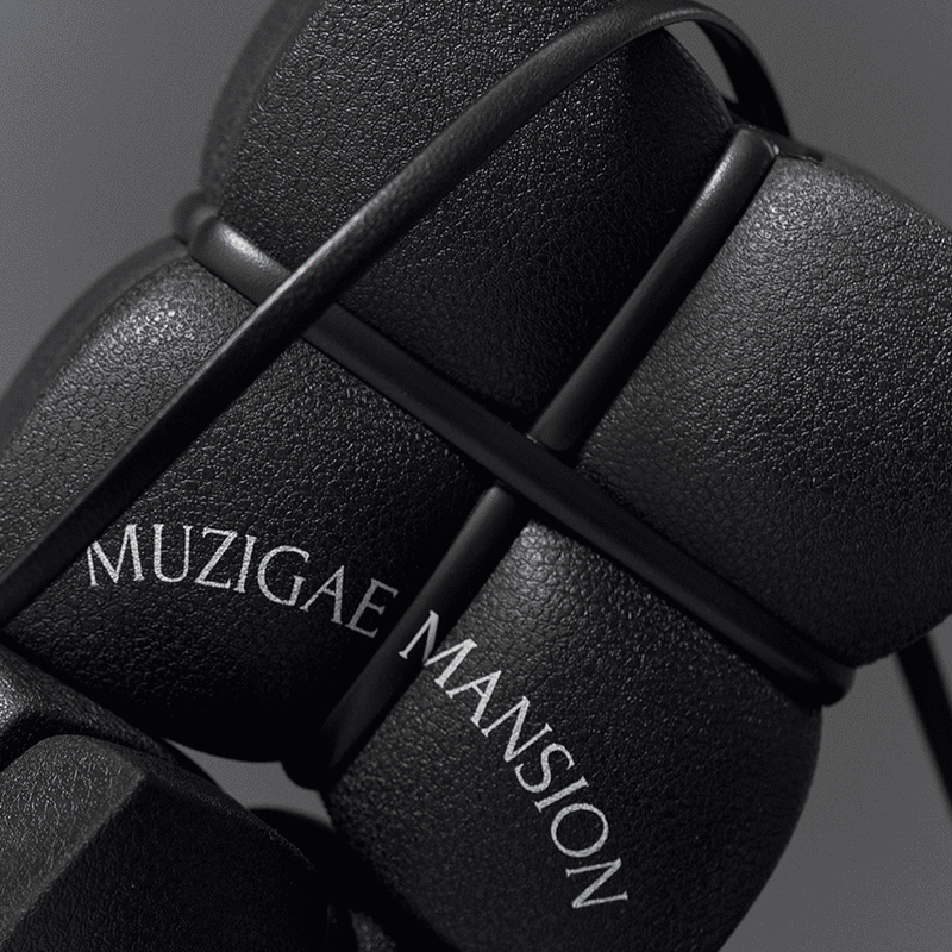 MUZIGAE MANSION Sleek Matt Cushion(15g+15g Refill Included) - Radiance Revolution