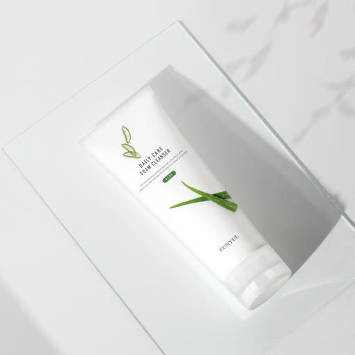 EUNYUL Daily Care ALOE Foam Cleanser 150ml.