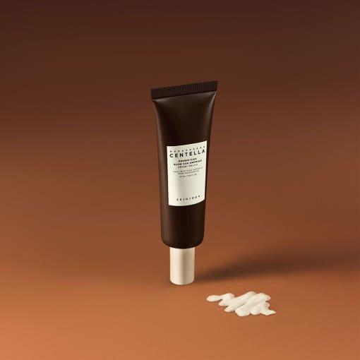 SKIN1004 MADAGASCAR CENTELLA PROBIO-CICA GLOW SUN AMPOULE SPF 50+ PA++++50ml.