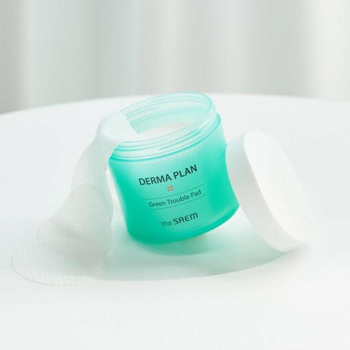 The SAEM Derma Plan Green Trouble Pad 145ml (70ea).