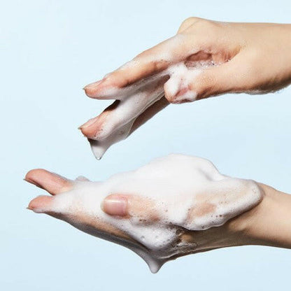Anua 8 Hyaluronic Acid Hydrating Gentle Foaming Cleanser 150ml.