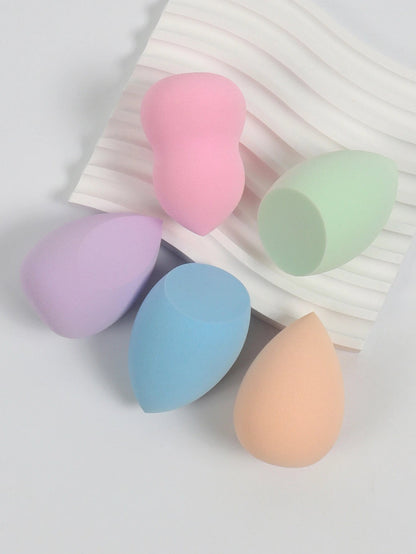 Beauty Blender Makeup Sponges.