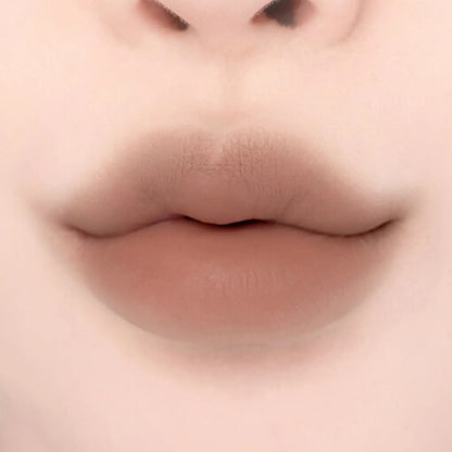 lilybyred Smiley Lip Blending Stick 0.8g.